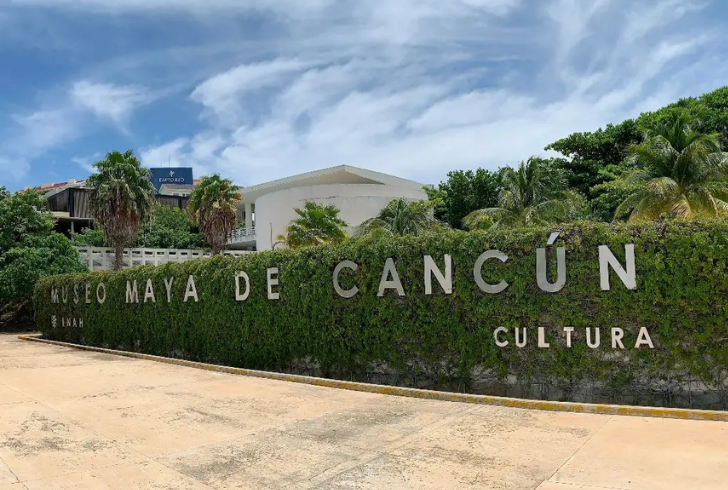 Cancun travel tips: Don't just beach bum! Explore Cancun's Mayan history and vibrant underwater worlds.
