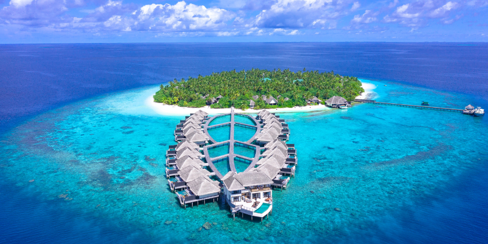 How to get to the maldives